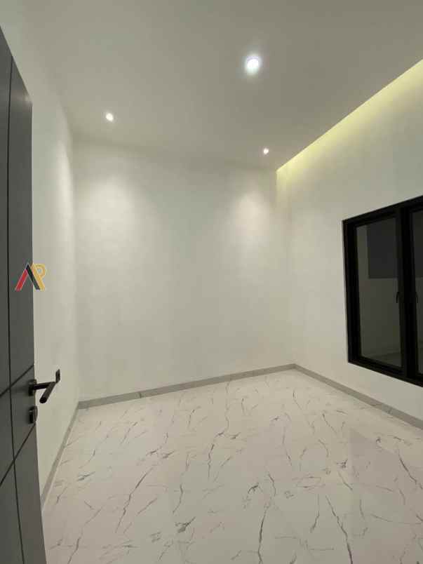 dijual rumah jl komplek pancoran mas