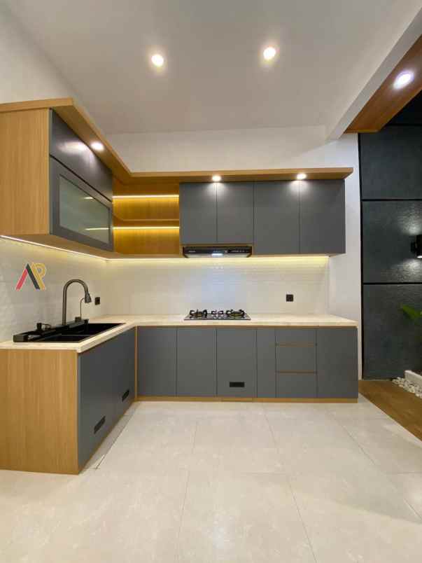 dijual rumah jl komplek pancoran mas