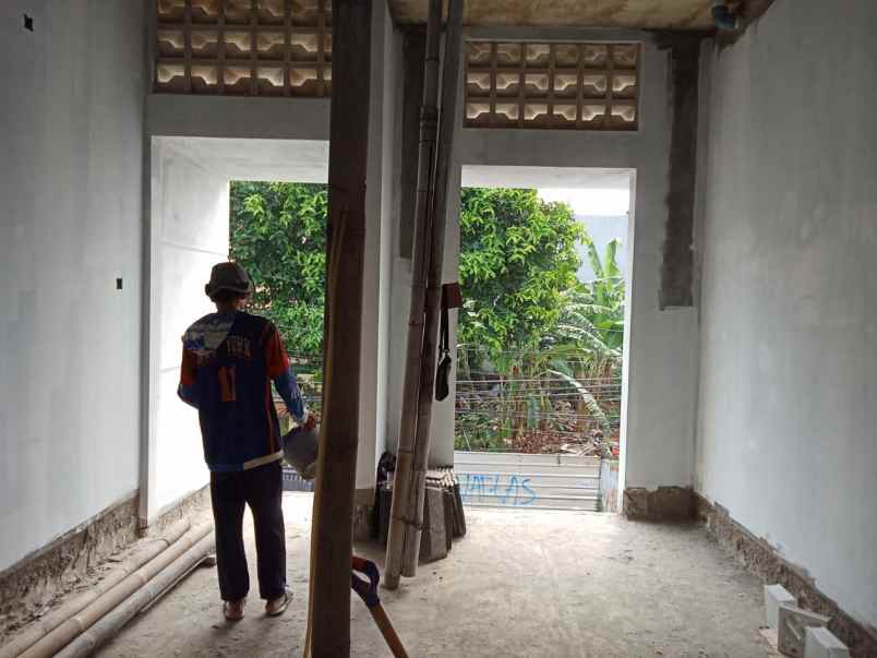 dijual rumah jl kp sumur klender duren