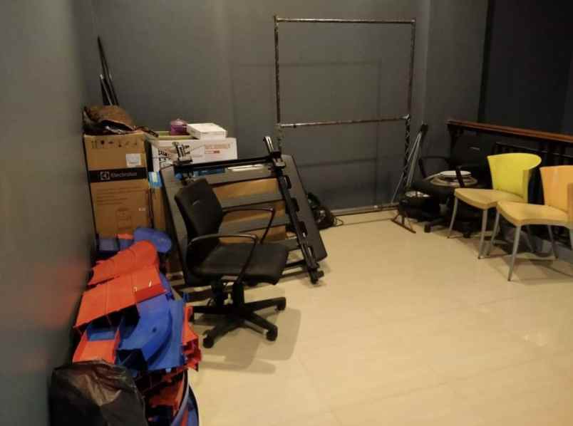 dijual rumah jl lap tembak cibubur kec