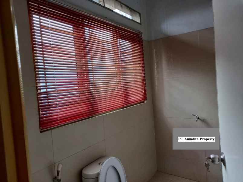 dijual rumah jl legoso raya pisangan