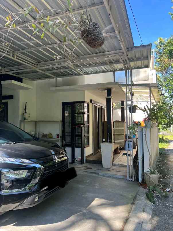dijual rumah jl magelang km 12