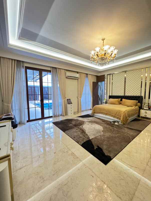 dijual rumah jl menteng raya bintaro