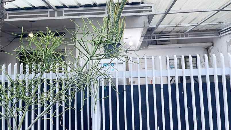 dijual rumah jl merkuri timur vii no 7