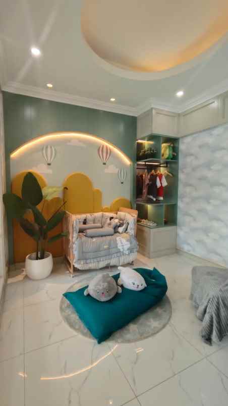dijual rumah jl paradise serpong city 2