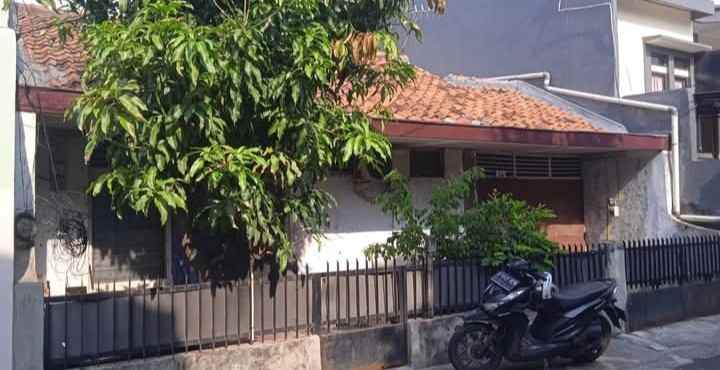 dijual rumah jl pulo asem rawamangun