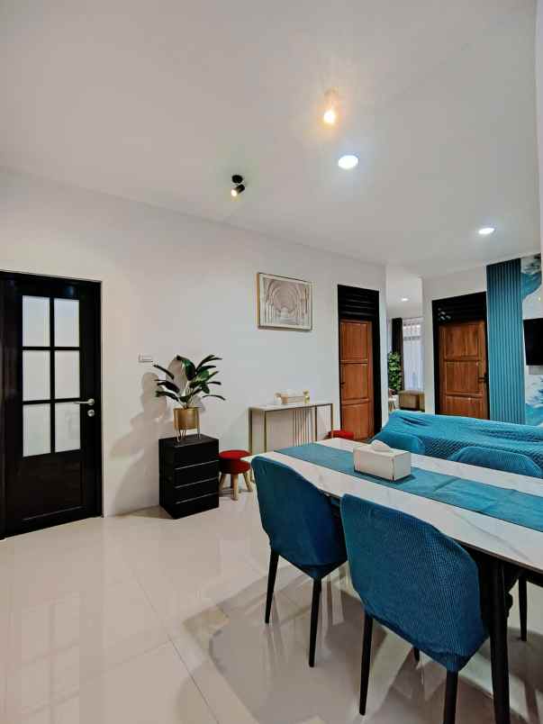 dijual rumah jl puri asih soekarno