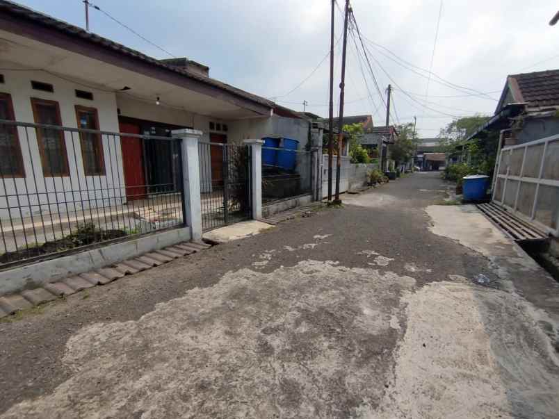 dijual rumah jl purnabakti riung