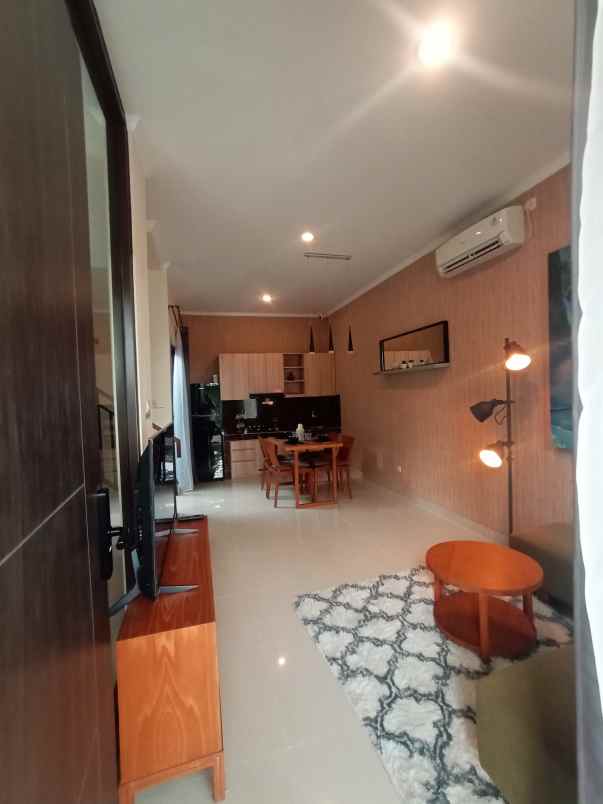 dijual rumah jl raya cikeas kec gunung