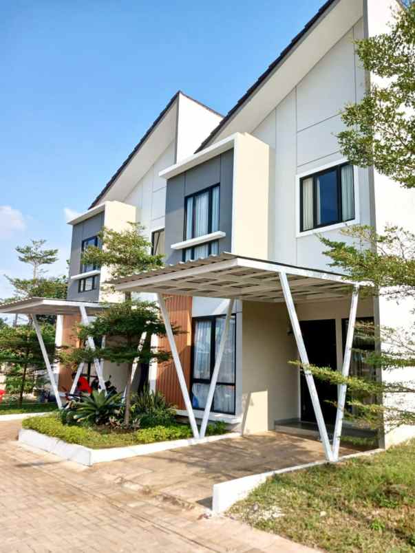 dijual rumah jl raya mustikasari kota