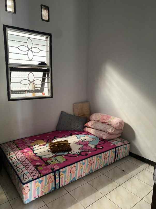 dijual rumah jl raya samarang tarogong