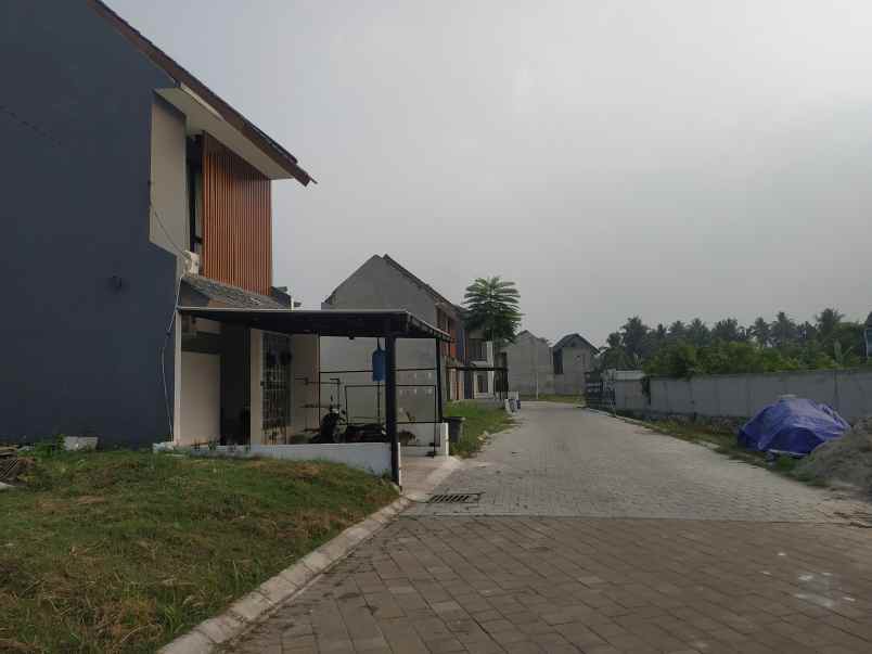 dijual rumah jl raya tapos depok cimanggis