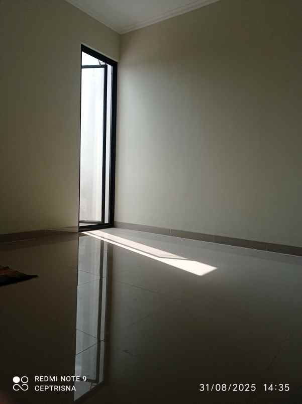 dijual rumah jl sukamaju