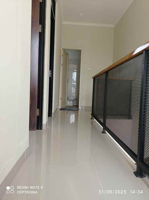 dijual rumah jl sukamaju