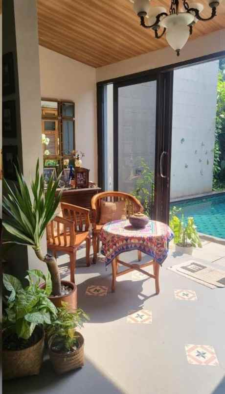 dijual rumah jl swadaya duren sawit