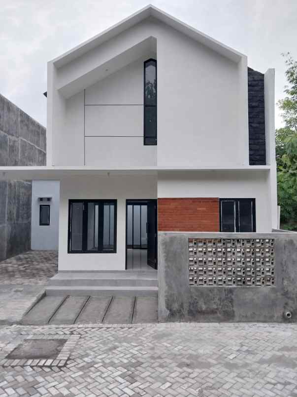 dijual rumah jl wates km 10 argomulyo