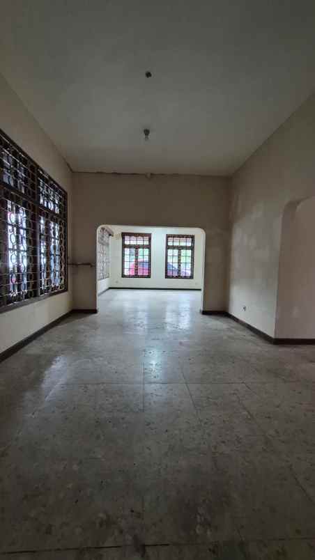 dijual rumah jln pramuka jaya sari salemba