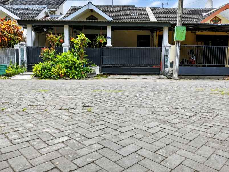 dijual rumah kalasan