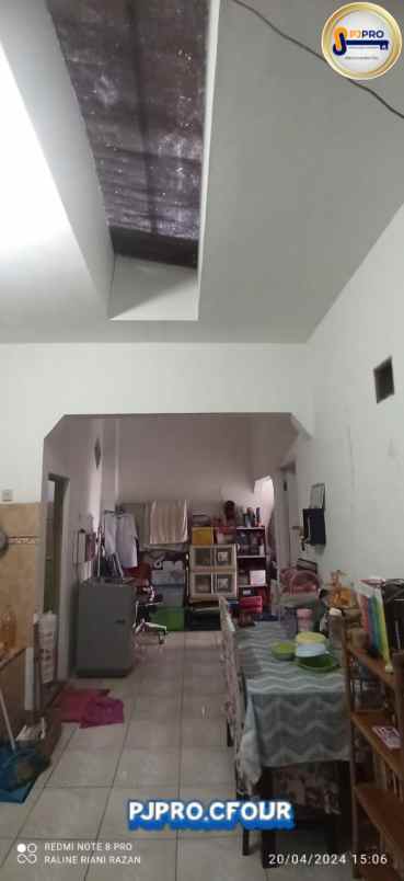 dijual rumah kaliabang