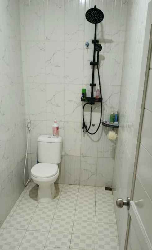 dijual rumah kalibaru cilodong depok