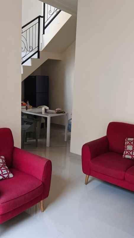 dijual rumah kalibaru cilodong depok