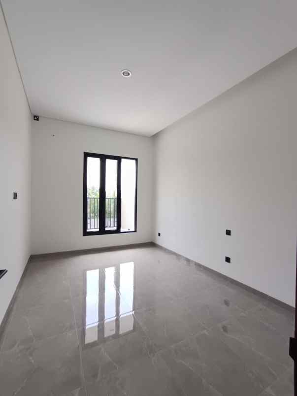 dijual rumah kaliurang km 10