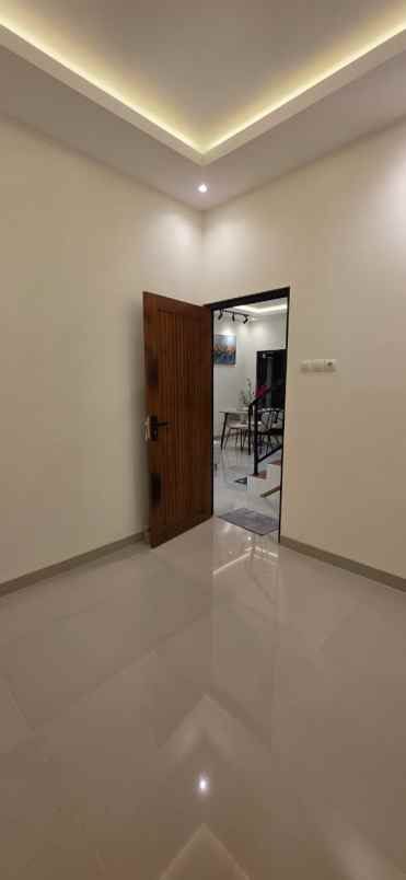 dijual rumah kaliurang km 11