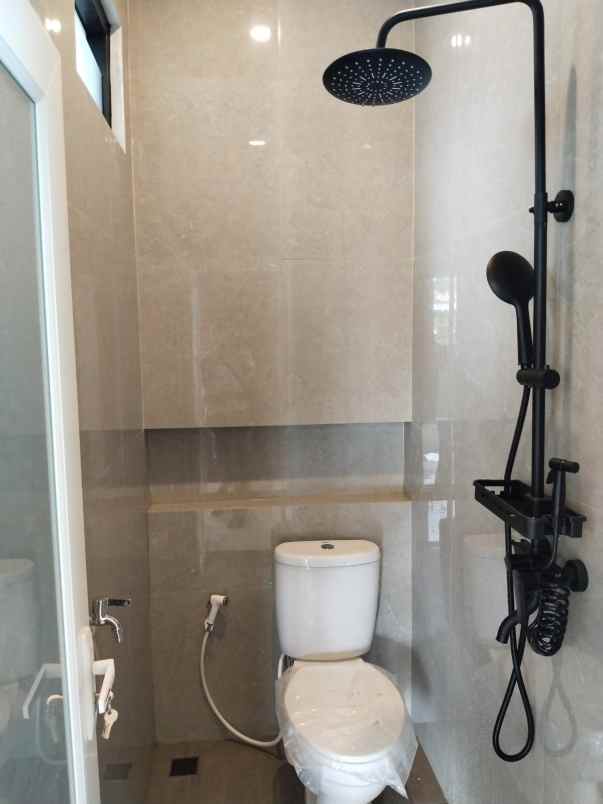 dijual rumah kaliurang km 14