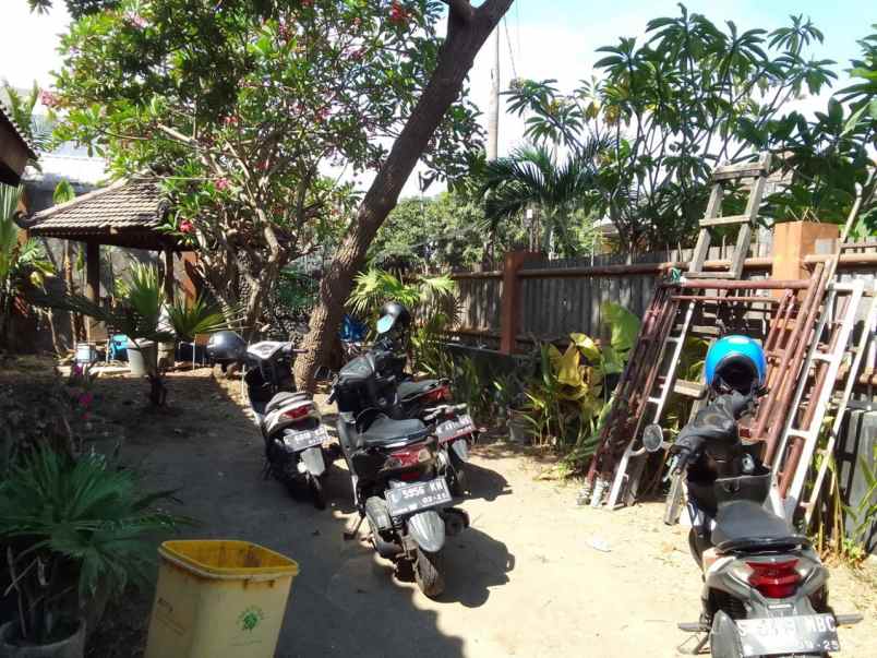 dijual rumah kebonsari lvk