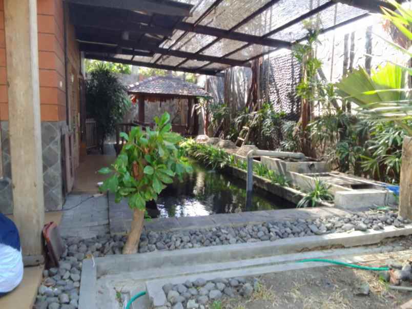 dijual rumah kebonsari lvk