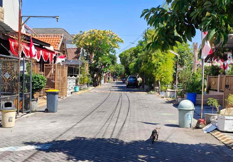 dijual rumah kebraon indah