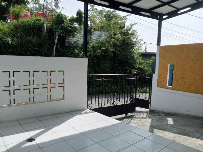 dijual rumah kedungmundu tembalang