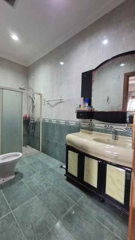 dijual rumah kelapa nias kelapa gading