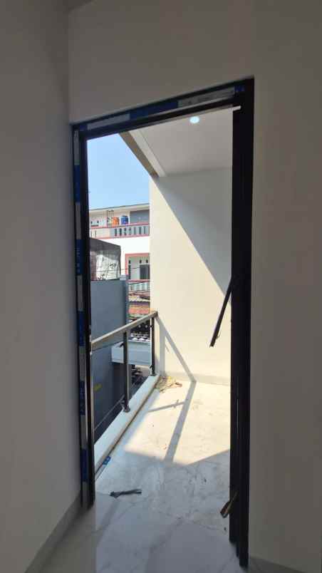 dijual rumah kemayoran