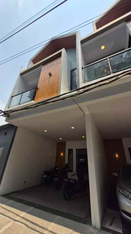 dijual rumah kemayoran