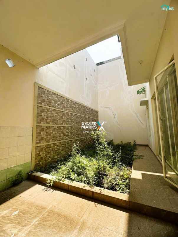 dijual rumah kertajaya indah regency dekat galaxy mall