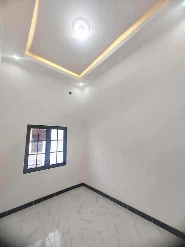 dijual rumah klipang