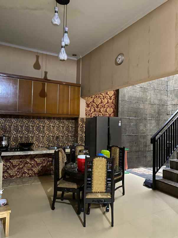 dijual rumah kompkek wijaya kusuma