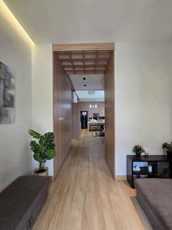 dijual rumah komplek billymoon pondok