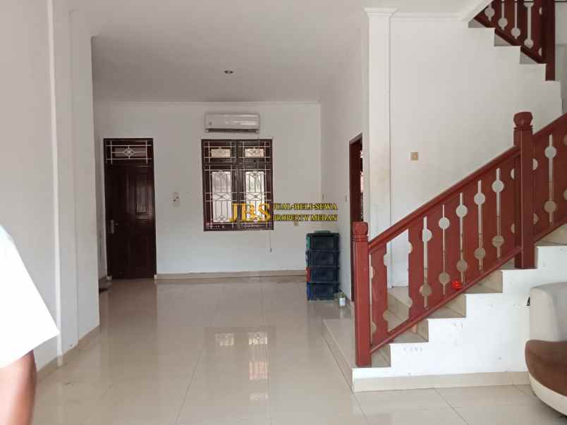 dijual rumah komplek bumi asri jalan asrama