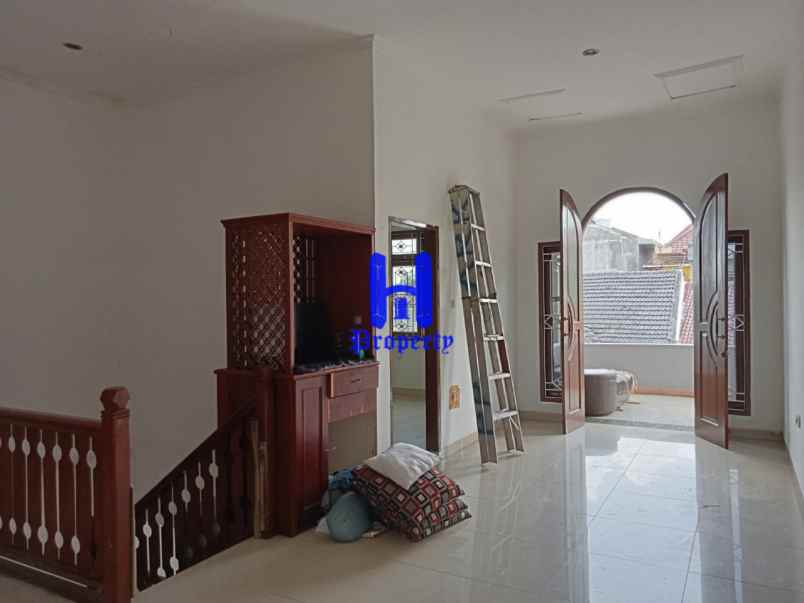 dijual rumah komplek bumi asri jalan asrama