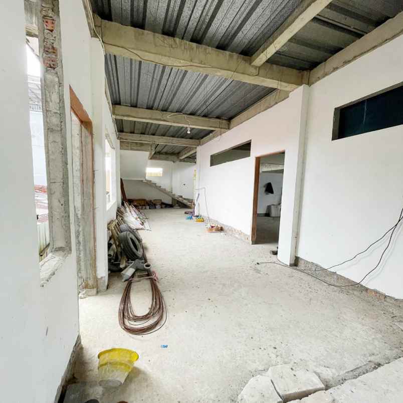 dijual rumah komplek bumi rengganis