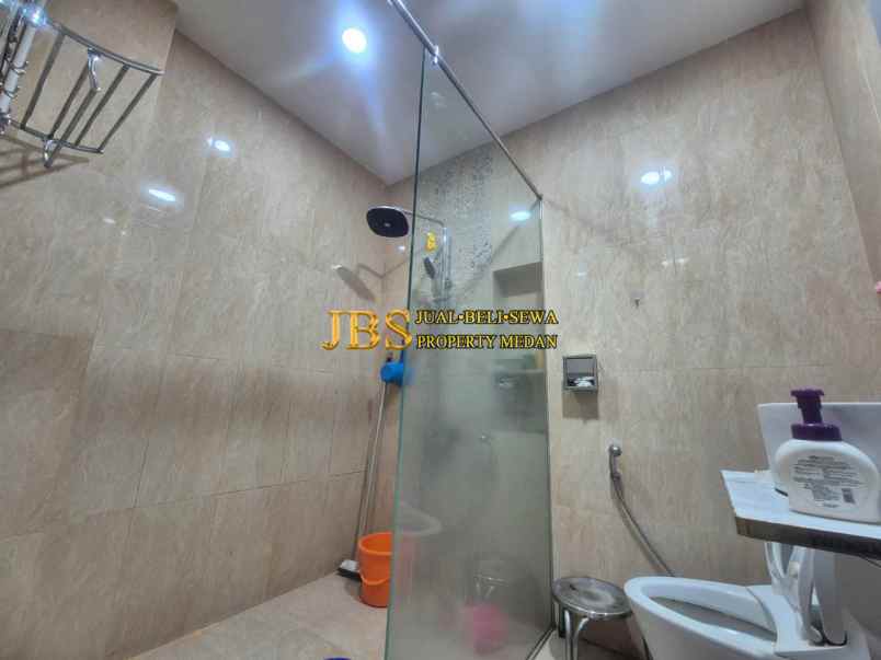dijual rumah komplek cemara asri jalan