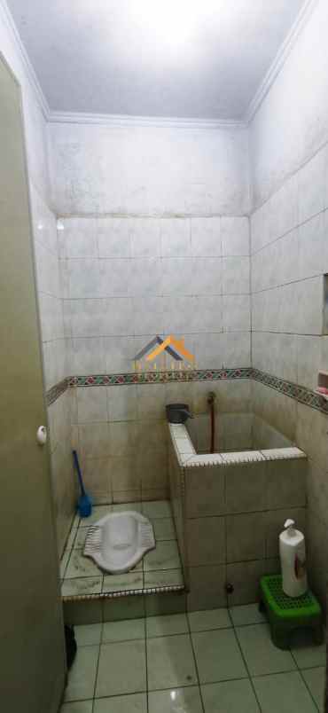 dijual rumah komplek cemara hijau jalan