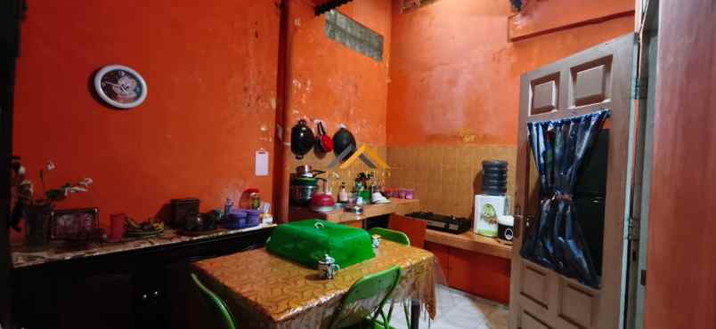 dijual rumah komplek cemara hijau jalan