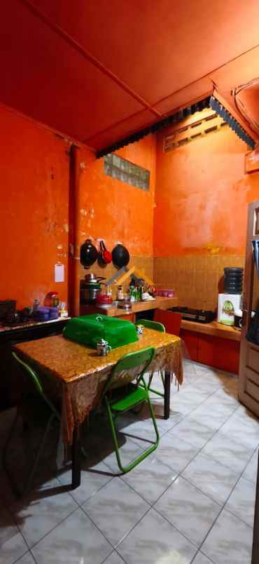 dijual rumah komplek cemara hijau jalan