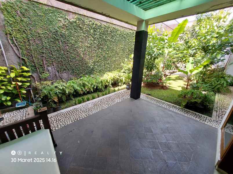 dijual rumah komplek cigadung