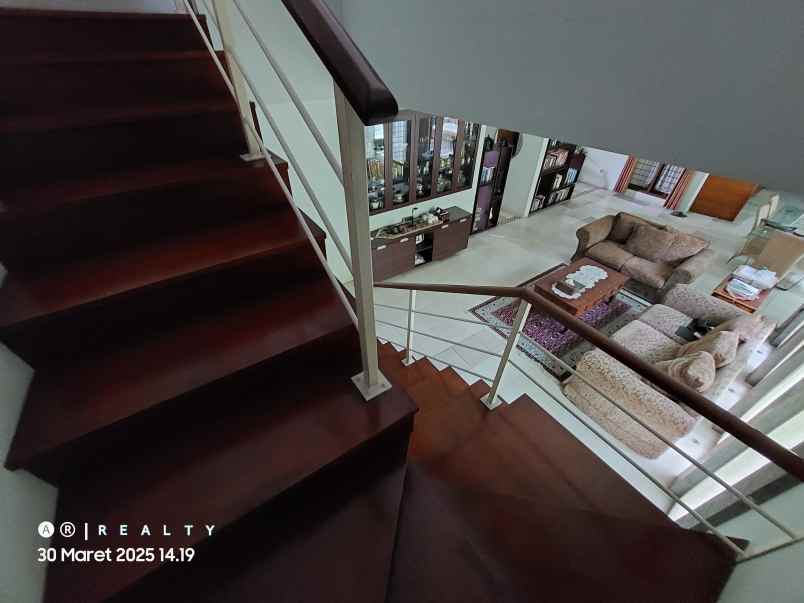 dijual rumah komplek cigadung