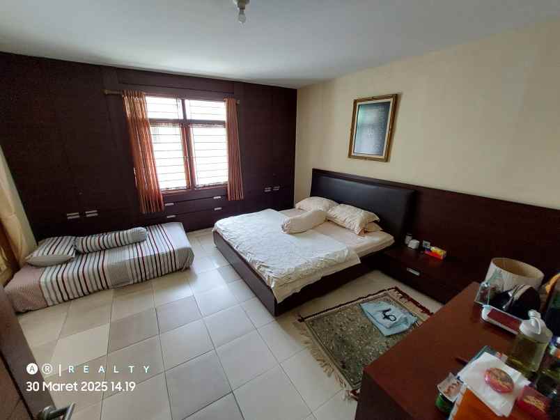 dijual rumah komplek cigadung