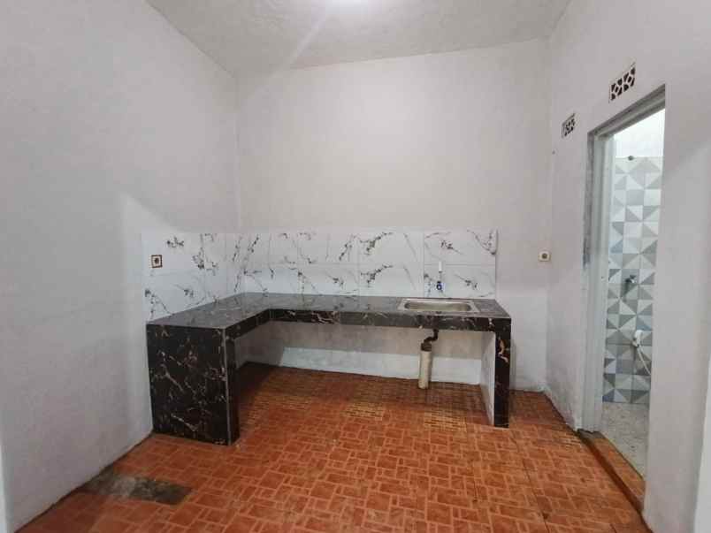 dijual rumah komplek cilame ngamprah